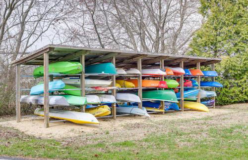 Porch and Water Views Getaway in Mallard Lakes - Foto 31