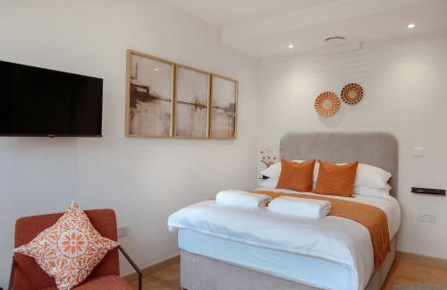 Lindenstone Stylish & Comfortable Stays in the Heart of Maidstone - Foto 11