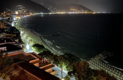 Stupenda vista mare a Laigueglia con posto auto - Foto 37
