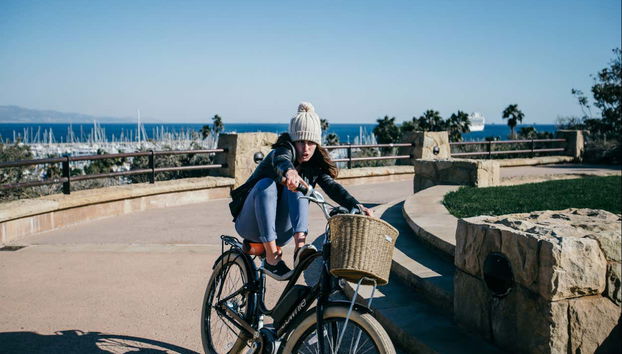 Paseando junto al mar en Santa Bárbara