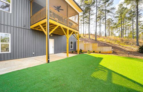 Gated Community w/ Perks: North Carolina Hideaway - Photo 26