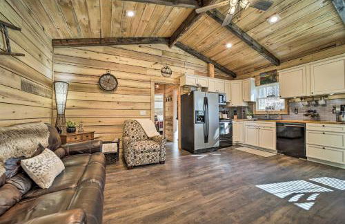 Modern Cabin with Fire Pit Less Than 3 Mi to Trails! - Foto 6