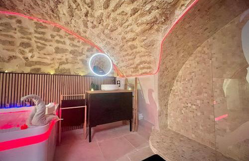 Secret LoveRoom - SpaBalnéo, Lit King Size, CLIM, Chic, calme et discret, 2 personnes - Foto 27
