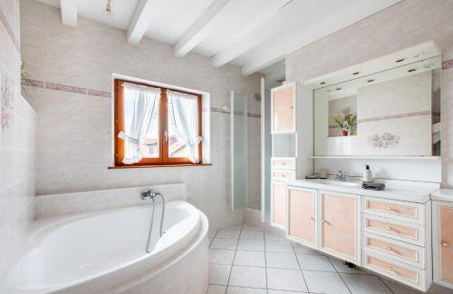 Route des vins d'Alsace, domaine viticole 'Pinot Gris' - Foto 6