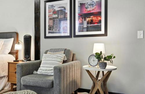 New Listing The 483 Suite - Walk to Stadium - Photo 4