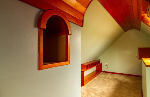 Bristol, RI The Ship of Dreams-Historical District - Foto 32