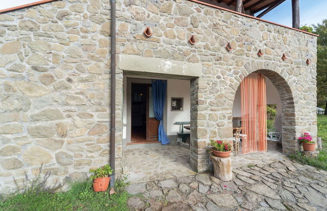 Rustic Chalet With Pool - Photo 29