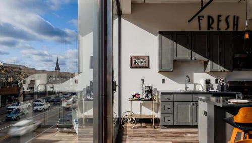 Penthouse City Overlook 2BR Apartment - free parking - Foto 4