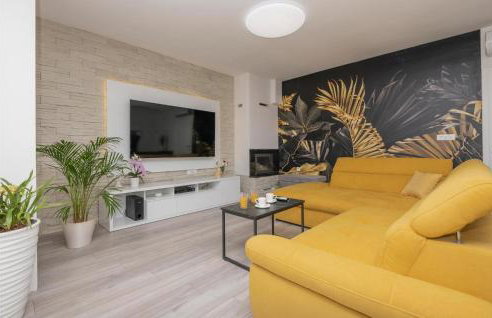 Cozy Home In Veliki Brocanac - Foto 5