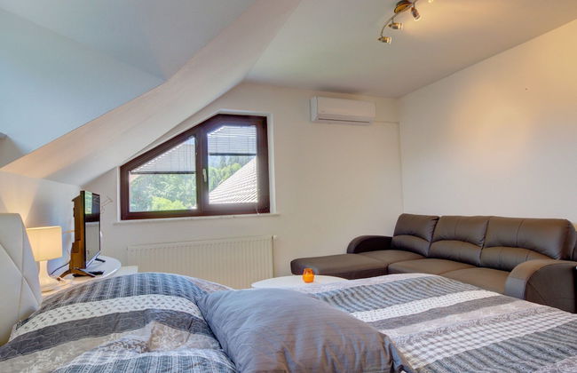 Charming Apartment in Bled Near Lake - Photo 5