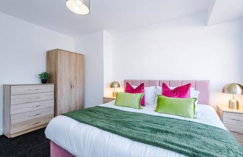 Comfy 3-BR Wirral Home | Free Parking & Wi-Fi - Foto 22