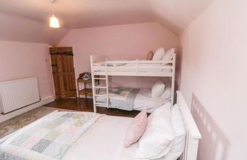 Bute Cottage - Photo 34