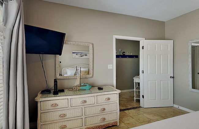 Sandpiper Cove by Southern Vacation Rentals - Photo 7