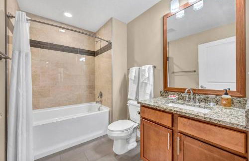 Downtown Flat w/ LAKE VIEW: Walk 2 Stadiums/Arenas - Photo 25