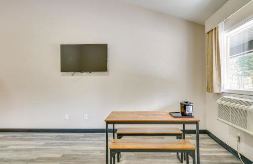 Walk to Shopping and Dining Port Huron Studio - Foto 6