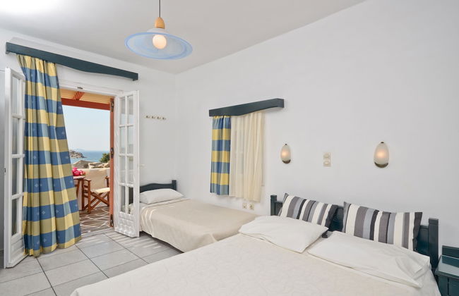 Ydreos Studios & Apartments - Photo 8