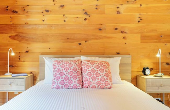 Secluded w/ Deck Views, Hot Tub, & Ping Pong Hudson in the Berks by Avantstay - Foto 31