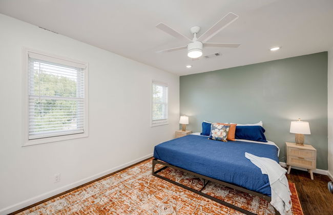 5 King 3 5b Firepit Nearby Pickleball Opens Feb 25 Lvl2 EV Charger Pool w Lake Views - Foto 78