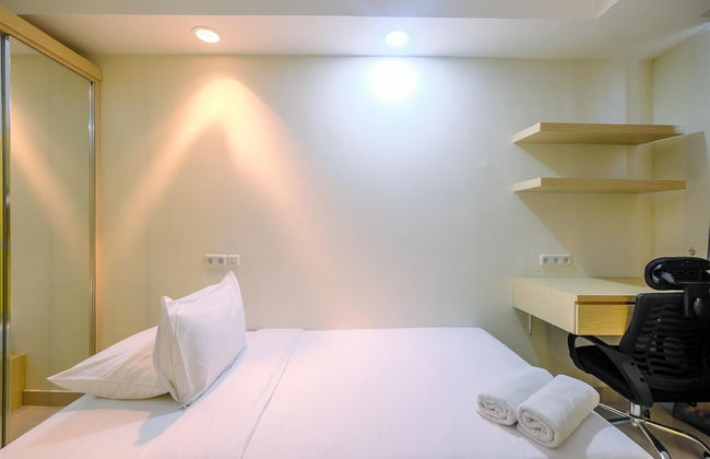 Cozy Living Studio Room at Evenciio Margonda Apartment - Foto 3