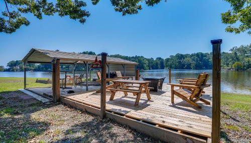 Waterfront Busters Place on Hickory with Fire Pit - Photo 2