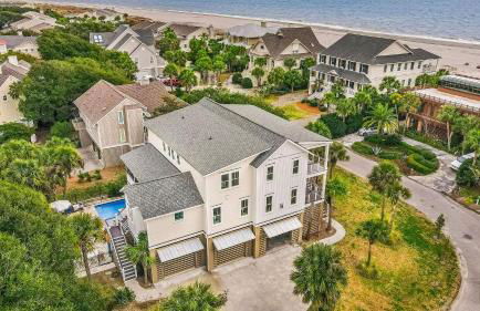 1blck to Beach, Pool, Firepit, Outdoor Kitchen, Game Room Pelican by Avantstay - Foto 2