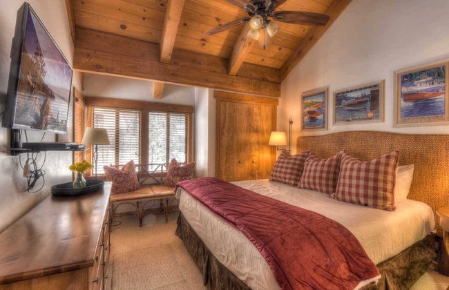 Granlibakken Retreat Near Tahoe Beach! - Photo 8