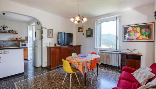 2 Bedroom Awesome Apartment In Terrile - Foto 2
