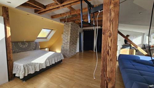 Stylish top floor apartment with garden view - Foto 2