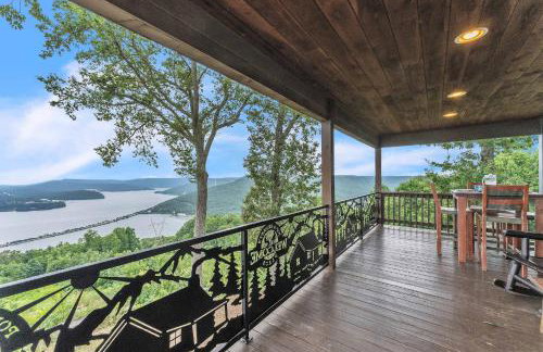 Pop & Granny's cabin with a fire pit hot tub & indoor pool - Foto 40