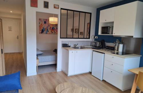 Jeny 2 - RDC - terrasse - Wifi - 10mn hypercentre - Foto 8