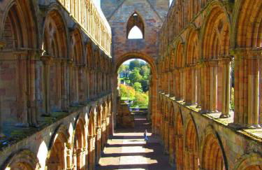 Huge 4 Bed Apt - Perfect Base to Explore The Borders - Foto 11