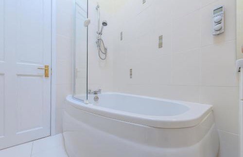 Coursehill Barn - Photo 13