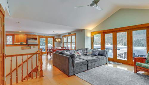 All-Season Lake House Between Okemo and Killington! - Foto 5