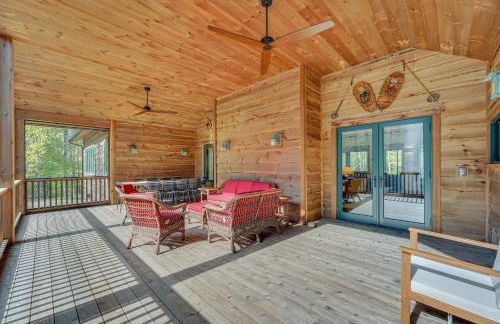 Riverfront Hideaway in Keene Walk to Town! - Foto 3