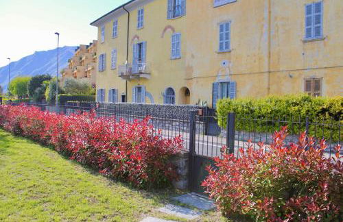 The Painter's Nest with Private Lake Garden - Photo 24