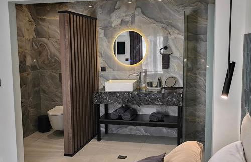 Valantina's & Mannouel Lardos Luxury Villas - Photo 36