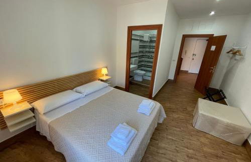 REGAL HOME Apartment - Photo 4