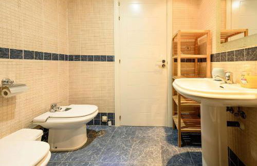 Estepona Port Bullring and Beach 2 Parkings - Photo 16