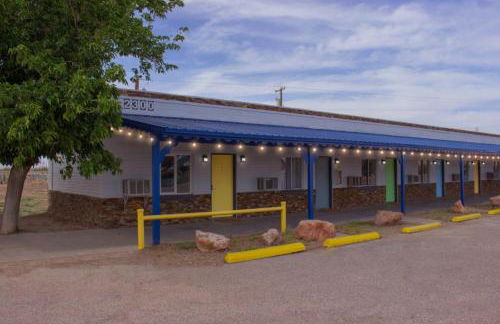 Moapa Motel - Photo 1