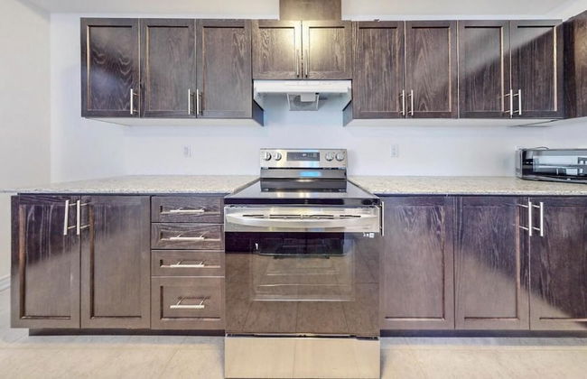 Elegant 3-bedroom House - Bowmanville - Foto 15