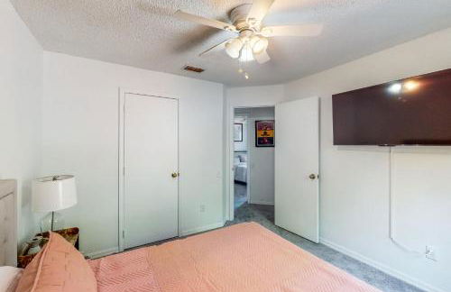 Families with Pets! Home Near Orlando Theme Parks - Photo 16