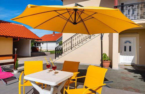 Spacious Holiday Home Joy with pool and playground, Suhovare - Foto 79