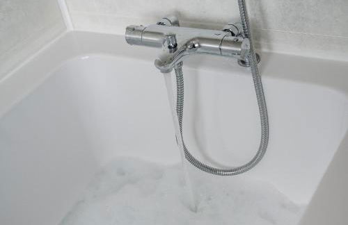 Pass The Keys Picture Perfect Haven in Didsbury Village - Free Parking & EV Station - Photo 38