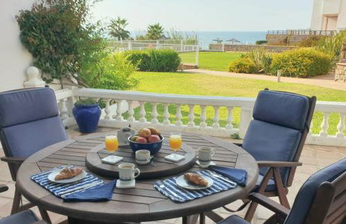 Casitamar frontline beach house rental Casares Costa near Estepona - Photo 2