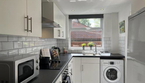 Modernised central Wigan townhouse sleeps up to 6 - Foto 5