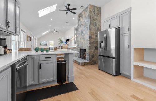 New Family Coastal Retreat Game Room Firepit - Photo 16