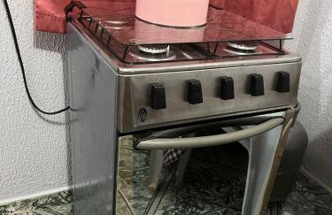 Casa 10 minutos do Centro e Paraguai - Ar Condicionado e estacionamento - Foto 3