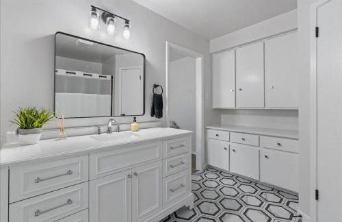 Creekview Cottage- Events, Hot Tub, Gameroom - Foto 15