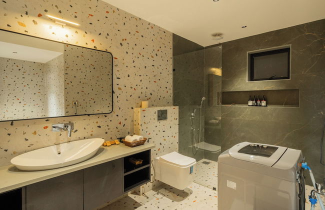 ELIVAAS Kamerios Maris 1 BHK Jacuzzi - Photo 36