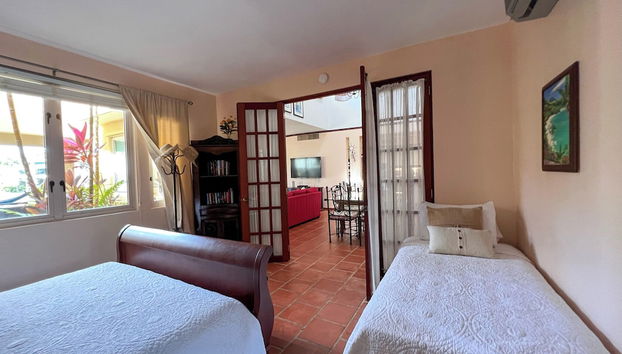 Paradise Villas & Vacations - Foto 3, Habitación